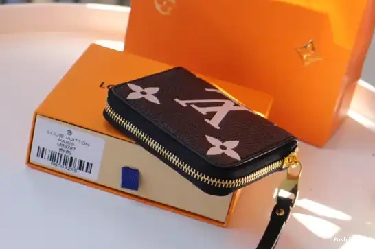 COIN VUITTON LOUIS PURSE ZIPPY 0425